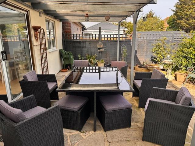 Villa 4 Bed House In Daneby Road,Se6 à Catford Extérieur photo