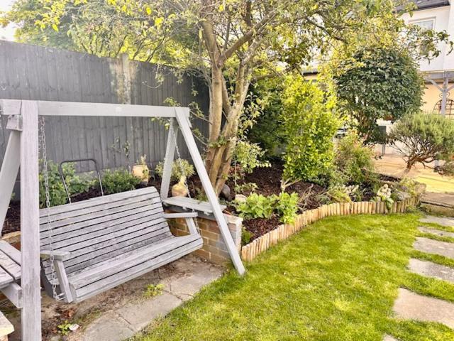 Villa 4 Bed House In Daneby Road,Se6 à Catford Extérieur photo