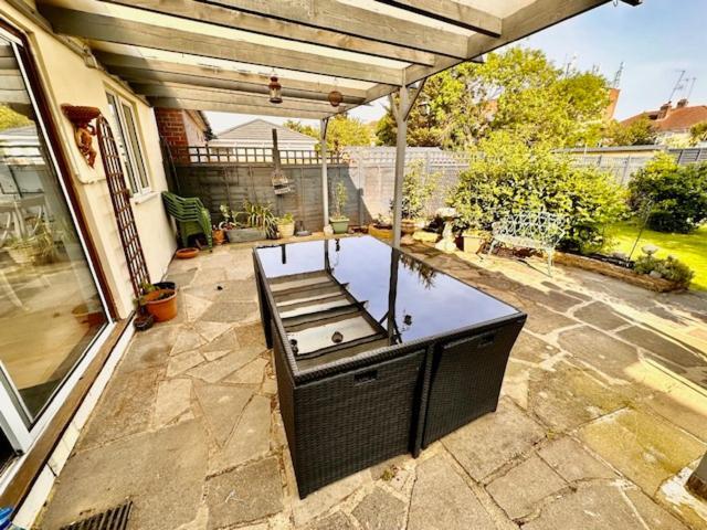 Villa 4 Bed House In Daneby Road,Se6 à Catford Extérieur photo